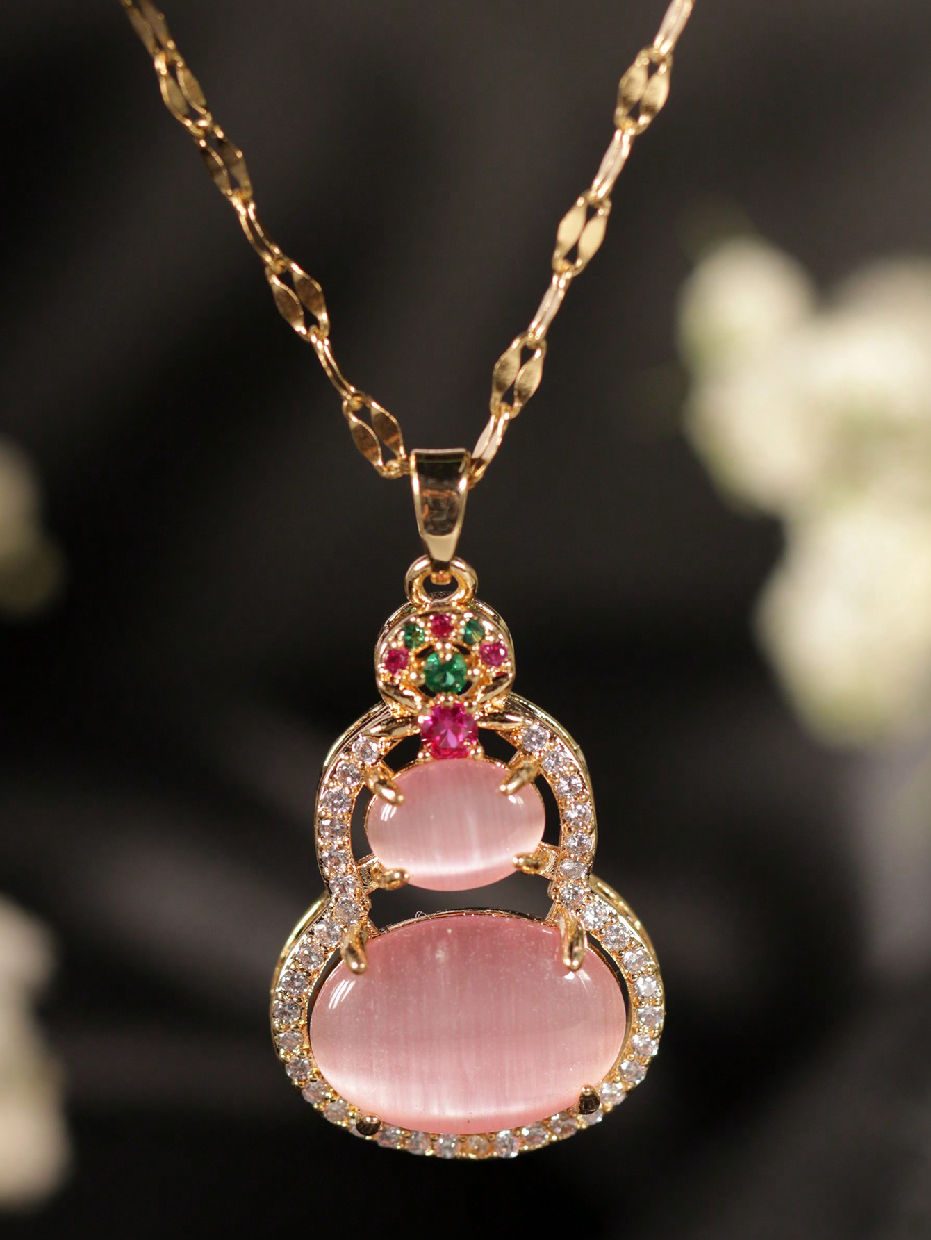 Luxury Lifestyle Gifts - 1 Stück 18K vergoldeter Anhänger-Halskette im