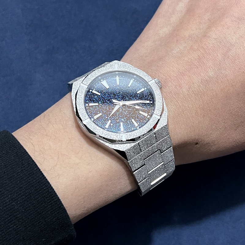 Goldene Uhr, Stardust, gebürst – Luxury Lifestyle Gifts Bewertung und Preis